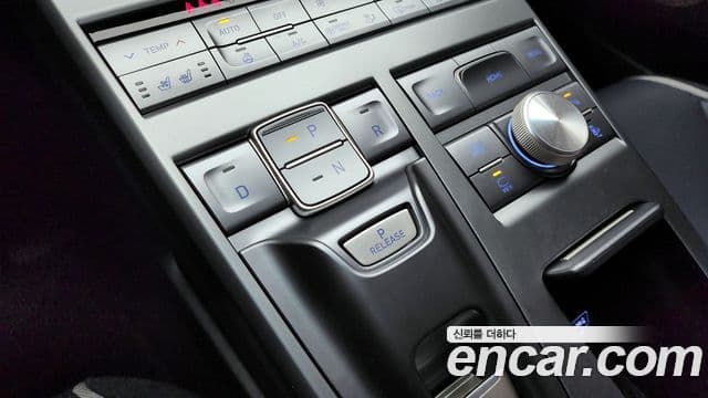 Hyundai NEXO Premium, 2024 9