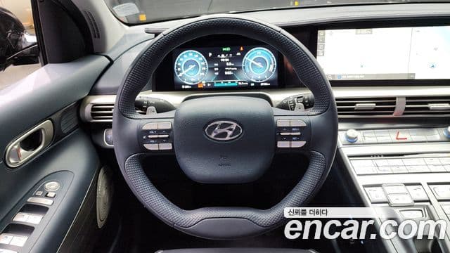 Hyundai NEXO Premium, 2024 13