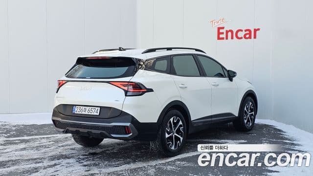 Kia Sportage 5세대 гибрид Signature Gravity 2WD, 2022 2