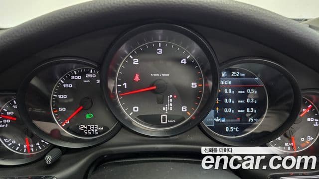 Porsche Panamera 970, 2016 8