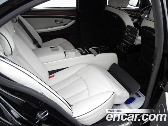 KG모빌리티(SsangYong) 뉴체어맨 W Summit, 2014 6