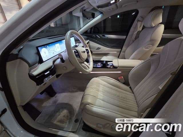 Genesis G80 (RG3) бензин 2.5 турбо 2WD, 2025 11