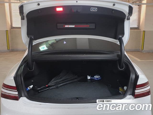 Genesis G80 (RG3) бензин 2.5 турбо 2WD, 2025 14