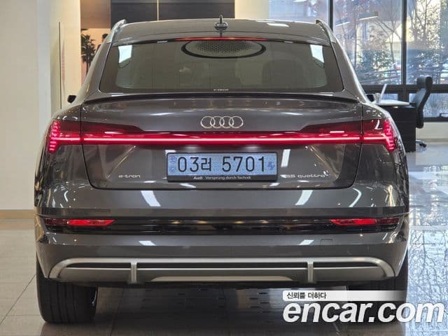 Audi e-Tron 55 Quattro Sportback, 2022 4