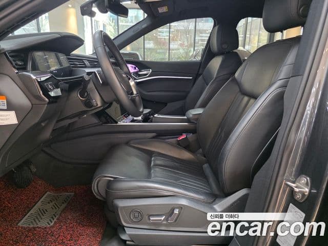 Audi e-Tron 55 Quattro Sportback, 2022 10