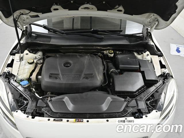 Volvo V40 2세대, 2018 7