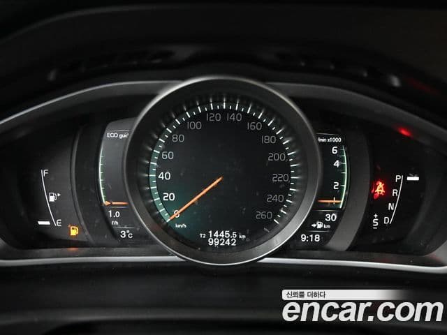 Volvo V40 2세대, 2018 9