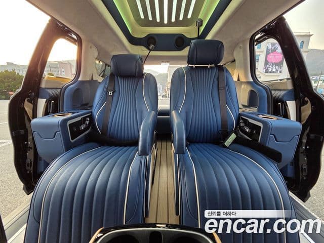 Kia Carnival 4세대 9인승 High Limousine(компания по спецнадстройкам), 2023 12