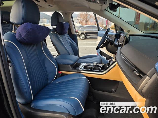 Kia Carnival 4세대 9인승 High Limousine(компания по спецнадстройкам), 2023 14