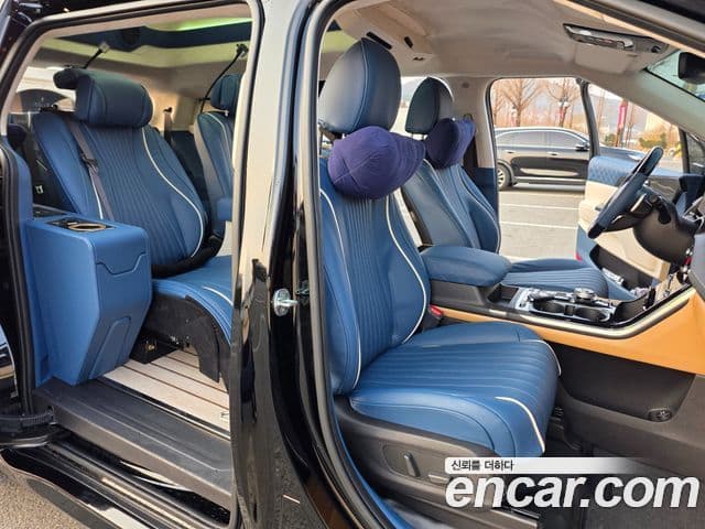 Kia Carnival 4세대 9인승 High Limousine(компания по спецнадстройкам), 2023 15