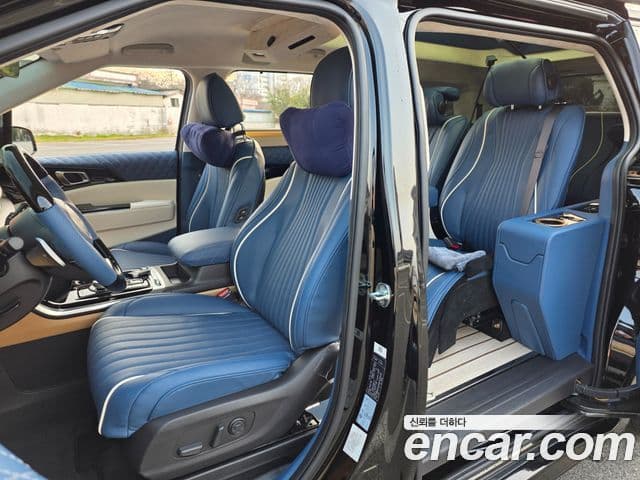 Kia Carnival 4세대 9인승 High Limousine(компания по спецнадстройкам), 2023 16