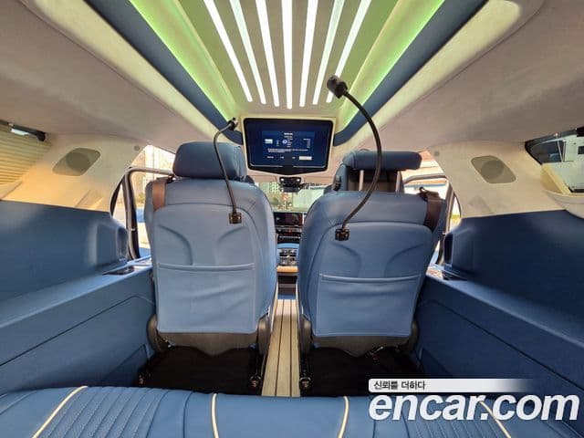 Kia Carnival 4세대 9인승 High Limousine(компания по спецнадстройкам), 2023 20