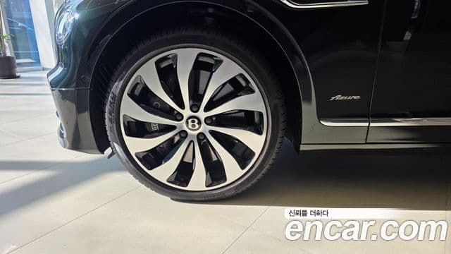 Bentley Flying Spur 3세대 4.0 Azure, 2024 3