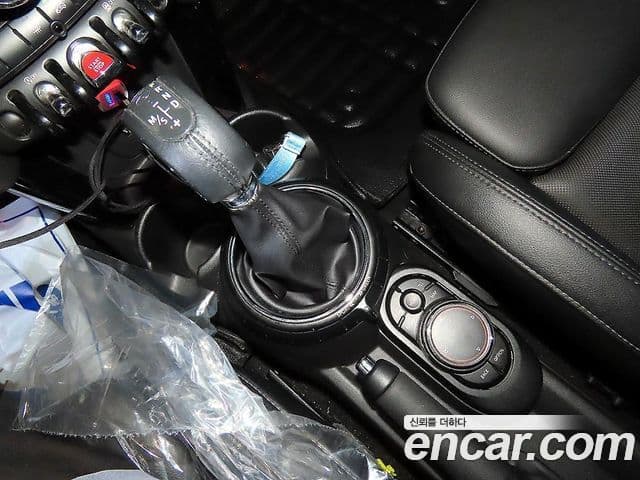 Mini Cooper D 3세대, 2016 12