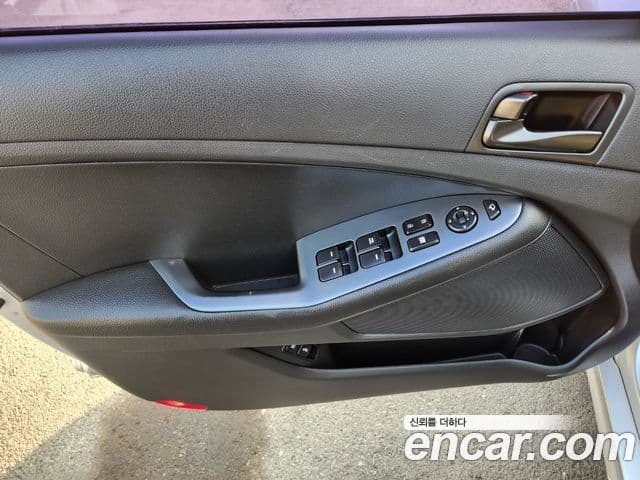 Kia The / новый New K5 LPI Deluxe, 2014 18