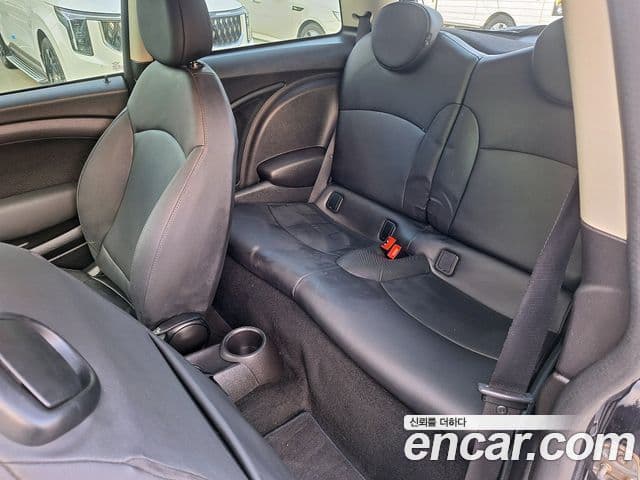 Mini Cooper SE, 2013 9