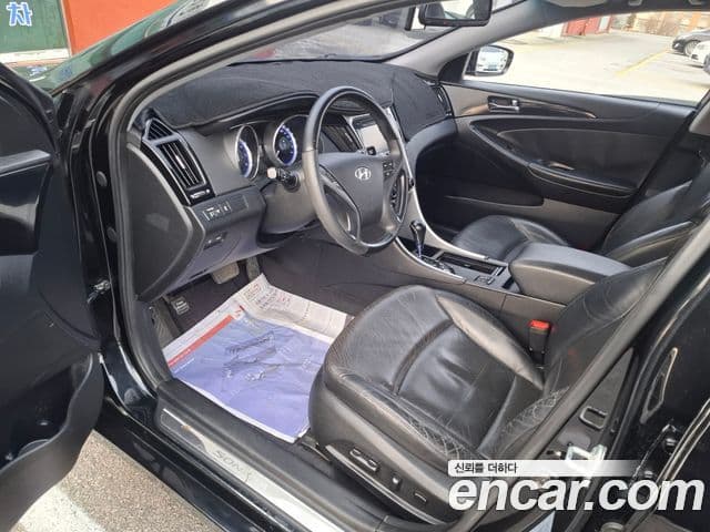 Hyundai YF Sonata топовая версия, 2010 9