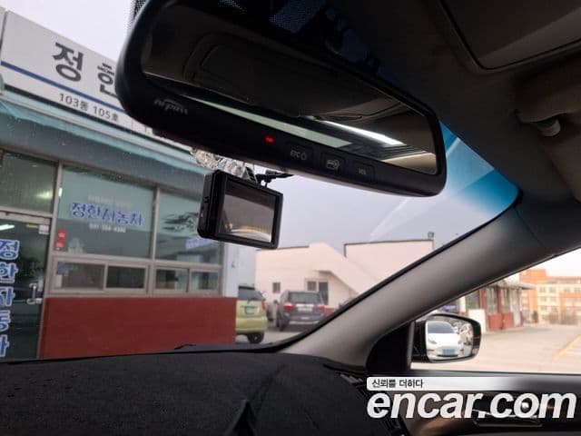 Hyundai YF Sonata топовая версия, 2010 15