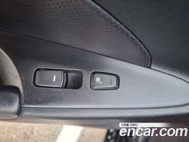 Hyundai YF Sonata топовая версия, 2010 18