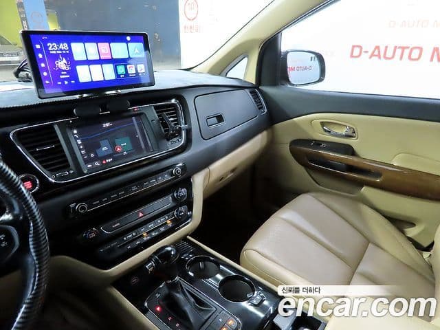 Kia All New Carnival President, 2016 10