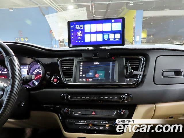 Kia All New Carnival President, 2016 11