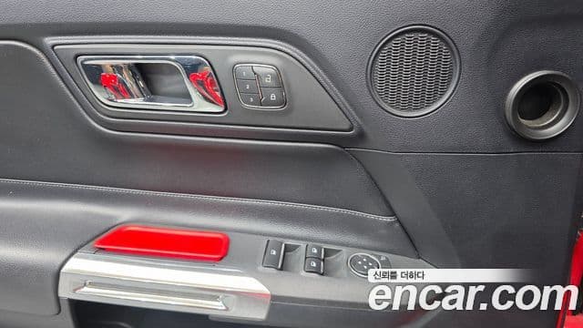 Ford Mustang GT кабриолет, 2016 12