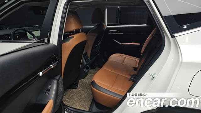 Kia The / новый New Seltos Signature, 2023 12