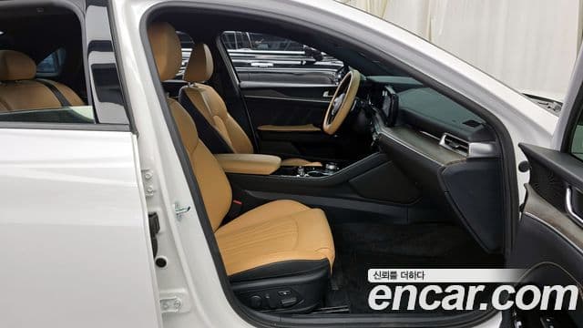 Kia K5 3세대 Signature, 2023 11