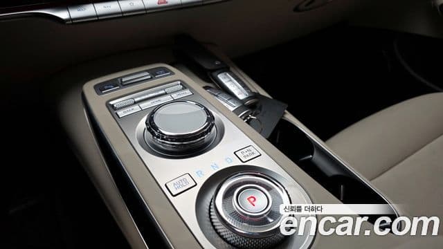 Genesis GV70, 2021 9