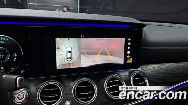 Mercedes-Benz E-класс W213 AMG Line, 2021 16