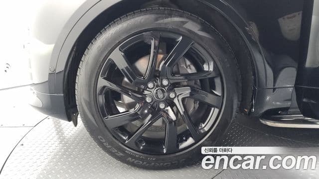 Land Rover Discovery 5 P360 R-Dynamic SE, 2023 все фото