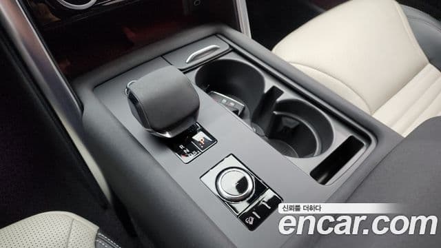 Land Rover Discovery 5 P360 R-Dynamic SE, 2023 9