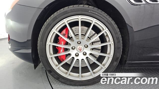 Maserati Quattroporte GTS 3.8 V8, 2016 все фото