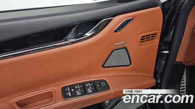 Maserati Quattroporte GTS 3.8 V8, 2016 17