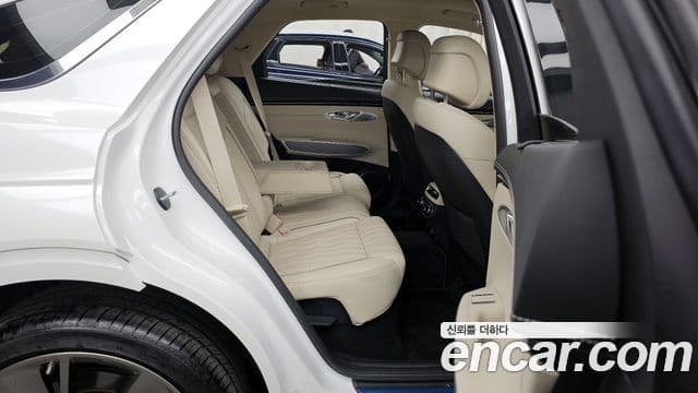 Genesis GV70, 2023 12