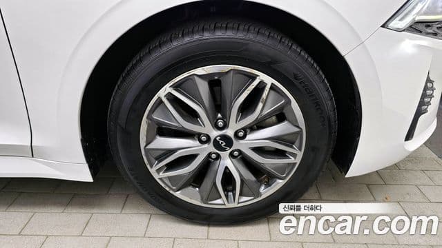 Kia K5 гибрид 3세대 Prestige, 2022 все фото