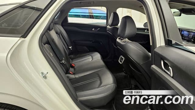 Kia K5 гибрид 3세대 Prestige, 2022 12