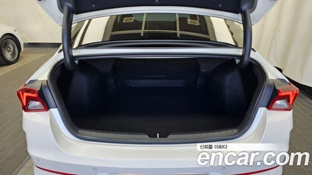 Kia K5 гибрид 3세대 Prestige, 2022 20