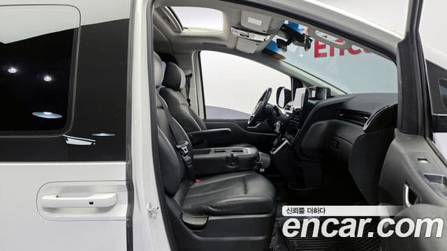 Hyundai Staria Modern, 2022 10