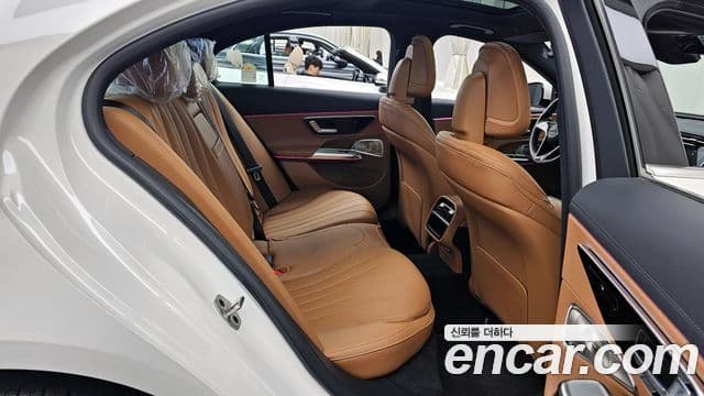Mercedes-Benz E-класс W214 Exclusive, 2026 12