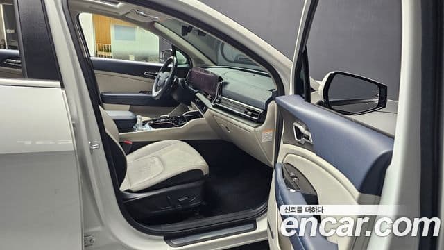 Kia Sportage 5세대 гибрид Signature 2WD, 2023 10