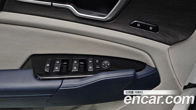 Kia Sportage 5세대 гибрид Signature 2WD, 2023 17