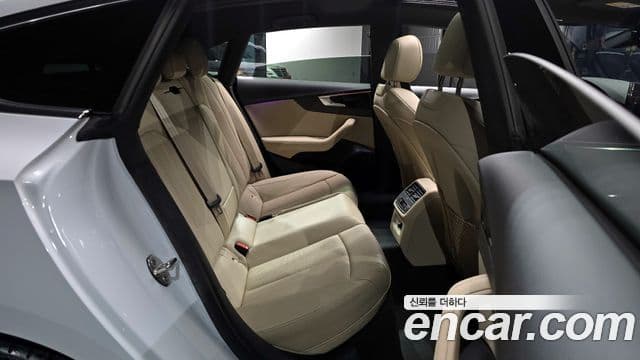 Audi A5 (F5) 40 TDI Quattro Premium Sportback, 2023 12