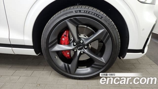 Genesis GV70, 2025 все фото