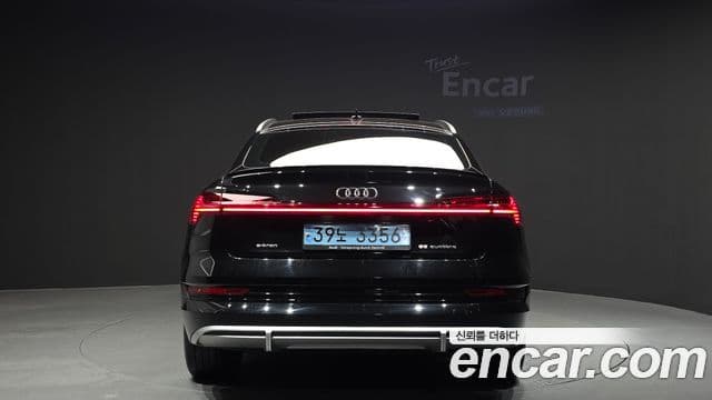 Audi e-Tron 55 Quattro Sportback, 2022 4