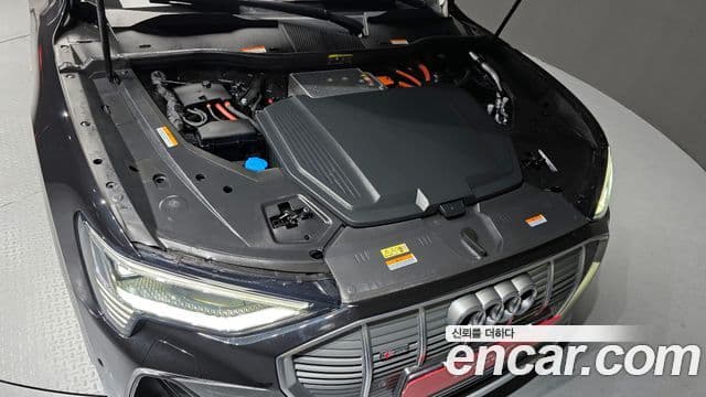 Audi e-Tron 55 Quattro Sportback, 2022 6