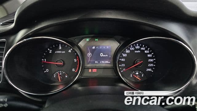 Kia All New Carnival Luxury, 2018 8