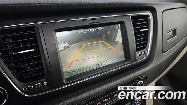 Kia All New Carnival Luxury, 2018 15