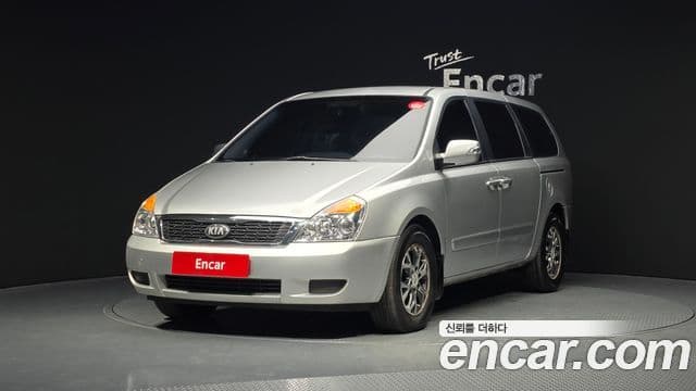Kia Carnival R Grand Carnival GX, 2013 1