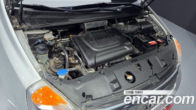 Kia Carnival R Grand Carnival GX, 2013 6